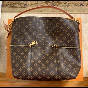 Authentic Luis Vuitton Melie Bag